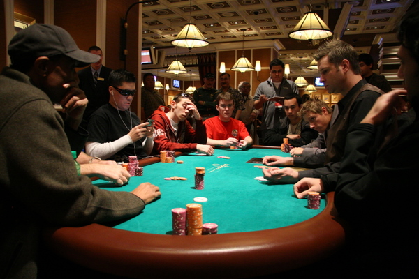 Online casino poker